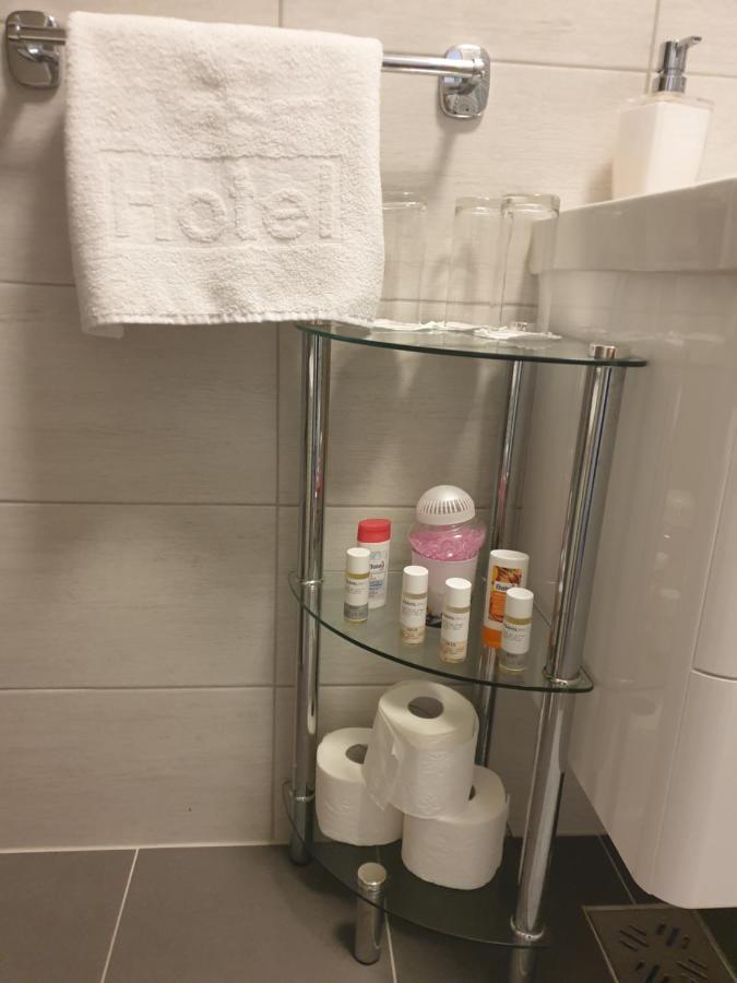 Apartment Dina, Self Check In 0-24 Karlovac